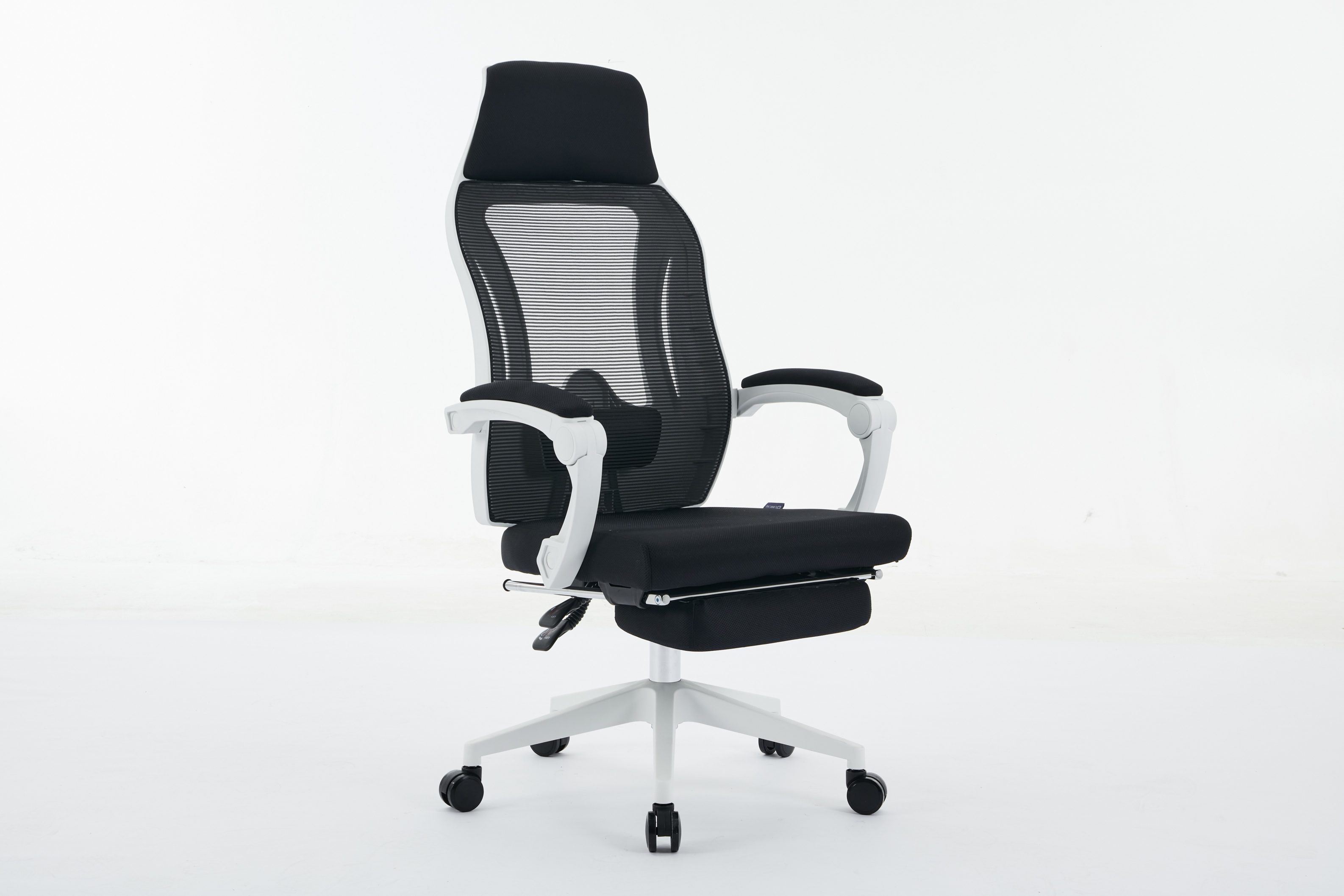 patent mesh chair-7.jpg